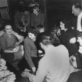 Kiwi family hosting Marines