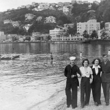 Americans with female friends at Oriental Bay