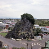 Whakatāne war memorial (Pōhaturoa)