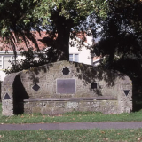 Whanganui memorial seat