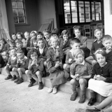 Children eating school apples