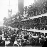 Troopship departing New Zealand
