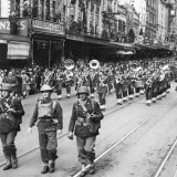 US troops march down Queen Street, Auckland