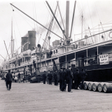 <em>Maheno</em> at Dunedin wharf, 1913