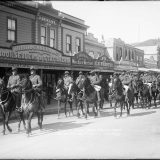 Mounted Rifles Regiment parading through Nelson