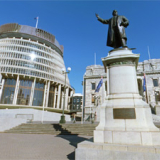 Panorama: Seddon statue at parliament