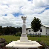 Tau Henare Marae memorial obelisk