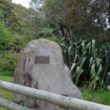 Whiteley memorial, Pukearuhe