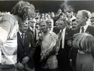 Sid Going hands over the Ranfurly Shield to Auckland