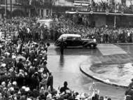 Sound: the royals progress up Queen Street, 1953