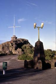 Sumner war memorial lamps