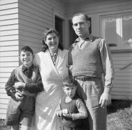 A 1940s family 