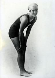 Violet Walrond, our first female Olympian