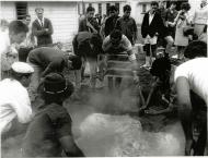 Cooking on a hangi 