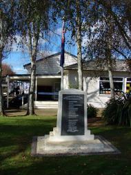 Onewhero war memorials