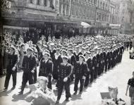 Ship's company of HMNZS <em>Kiwi</em> on parade