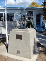 Tūrua School memorials