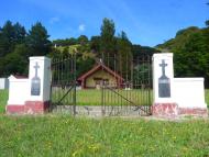 Waiomatatini Marae gates