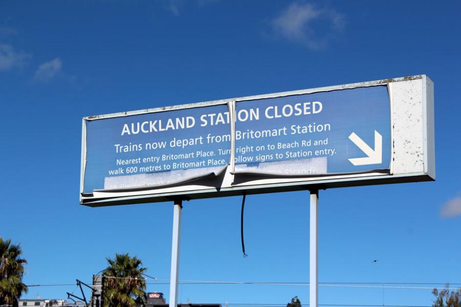 Auckland station memorials