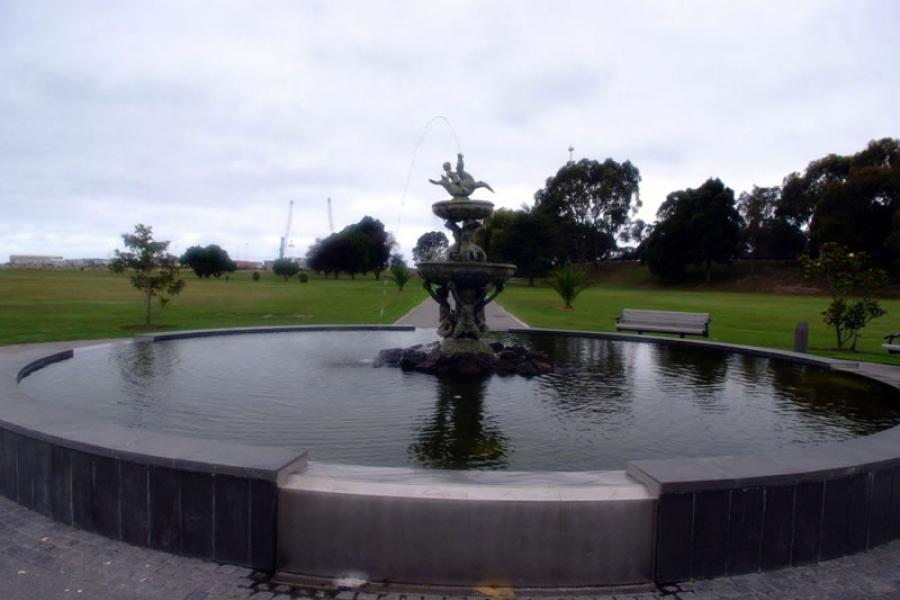 Caroline Bay war memorial
