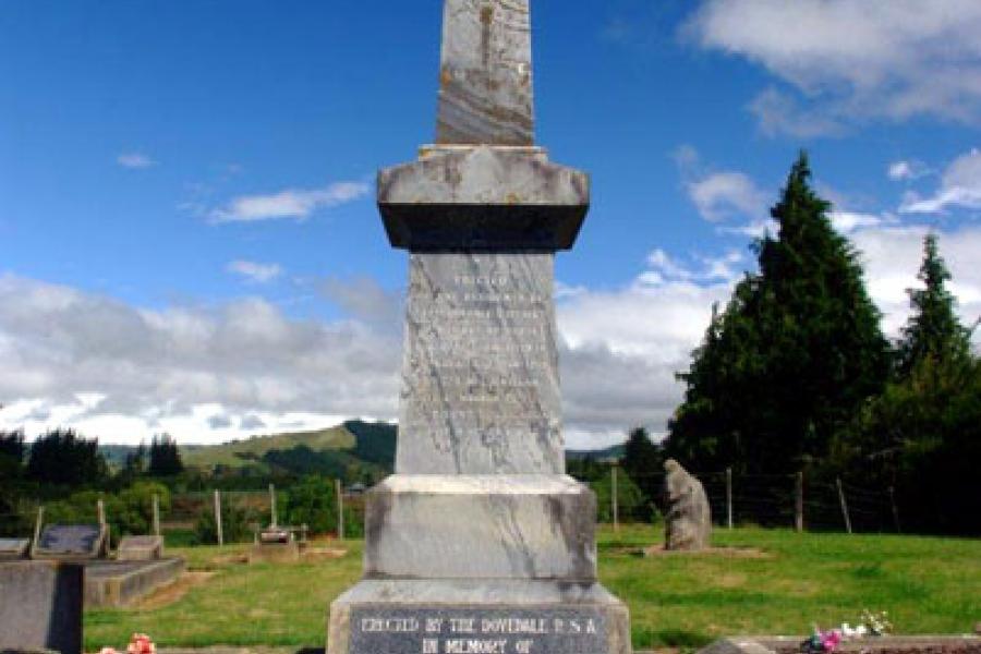 Dovedale war memorial, 2010.