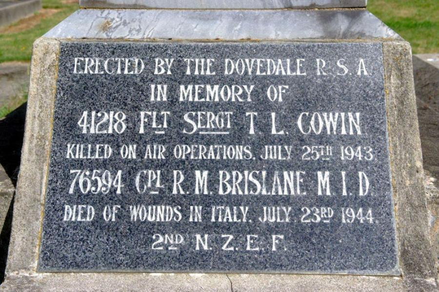 Dovedale war memorial, 2010.