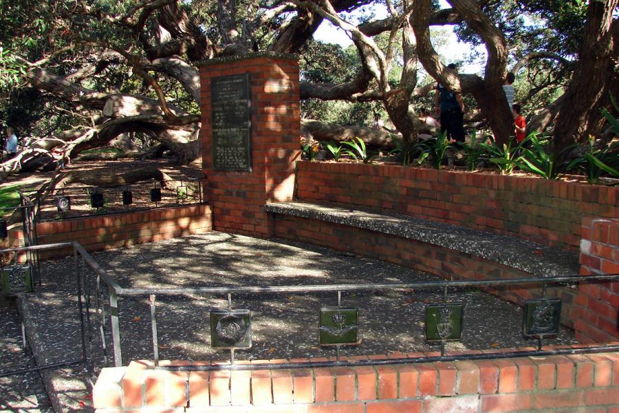 Memorial detail