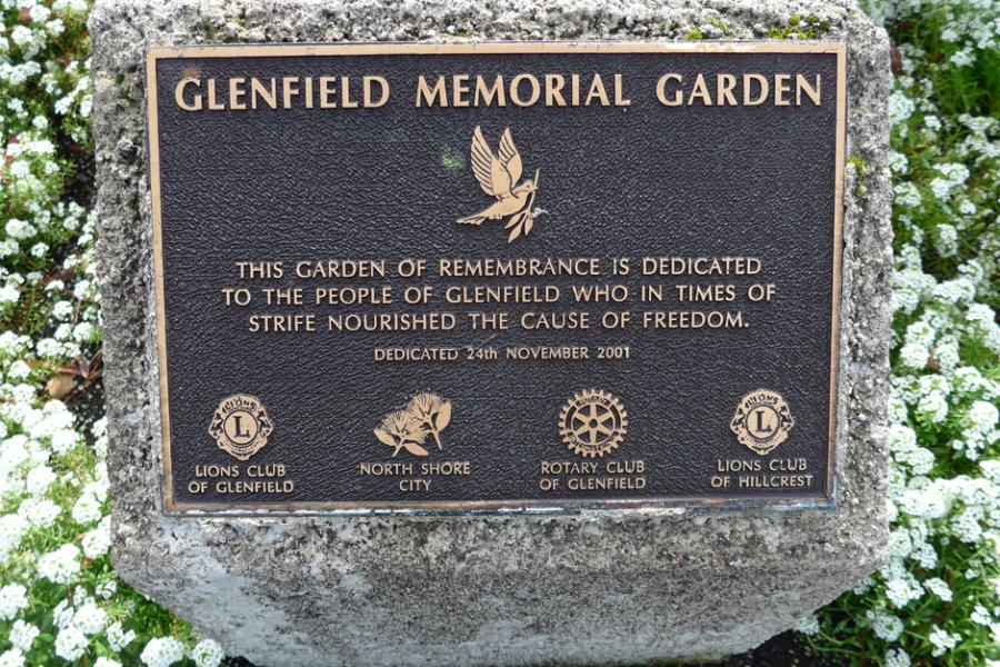 Memorial plaque