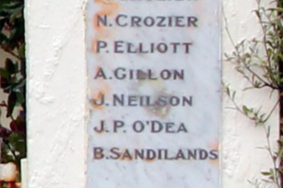 Halcombe school memorial gates