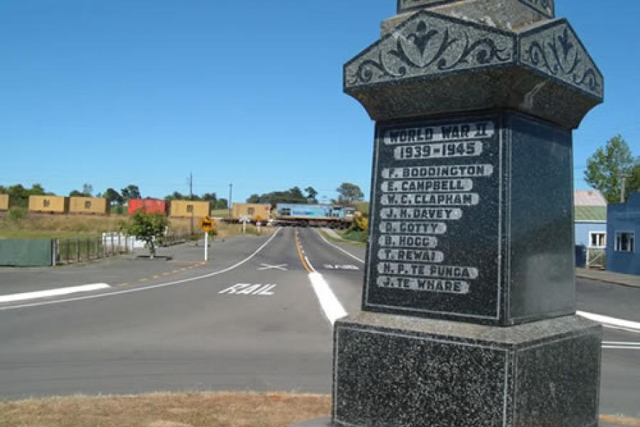 Halcombe war memorial