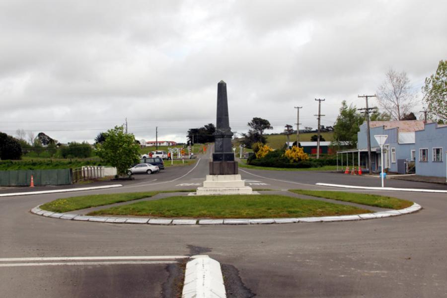 Halcombe war memorial