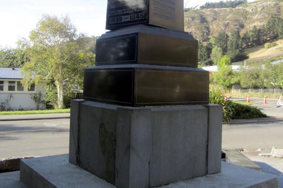 Heathcote memorial