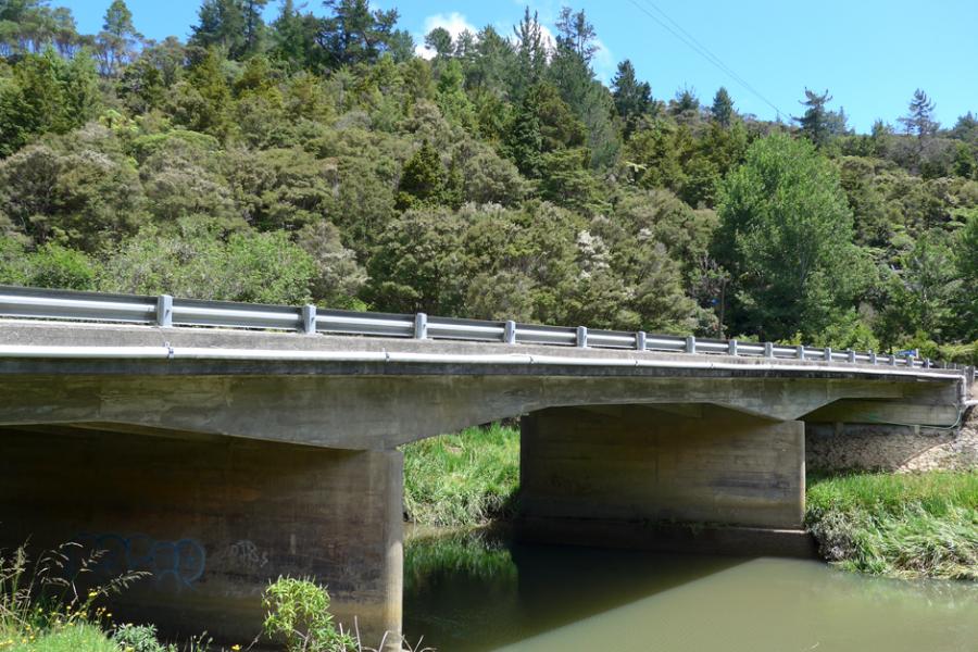 Memorial Bridge