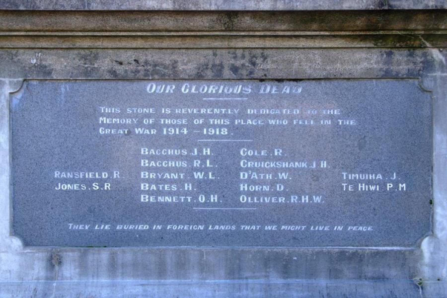 Manakau war memorial