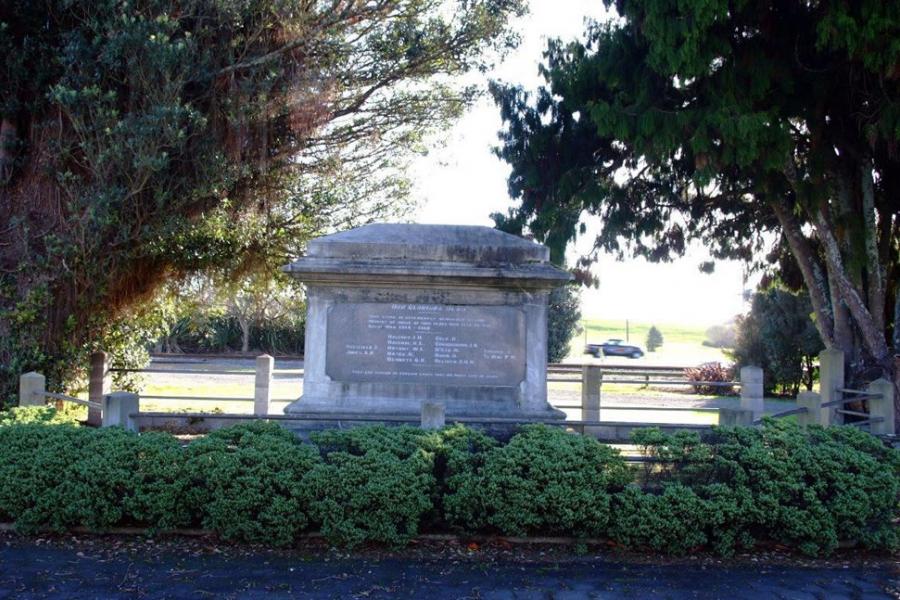 Manakau war memorial