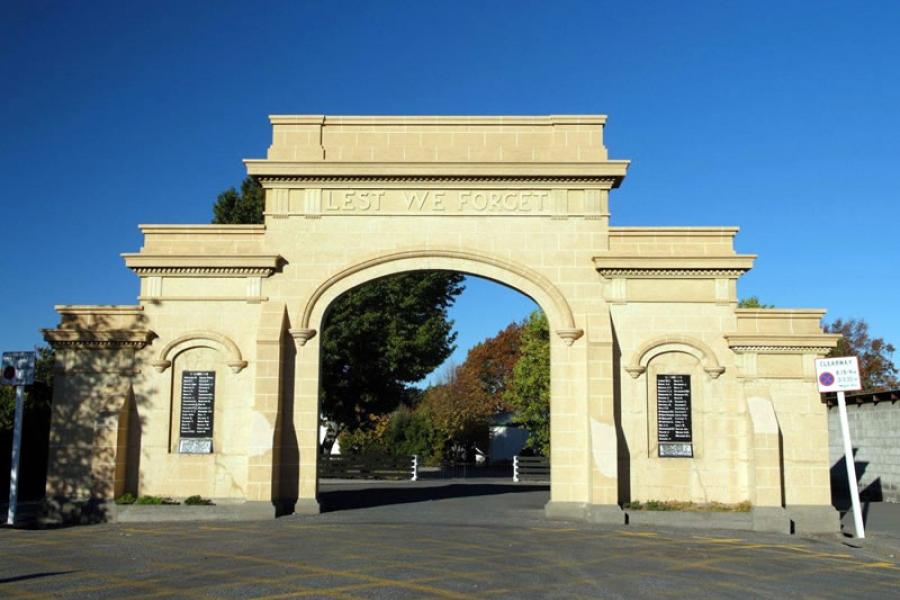 Methven memorial arch
