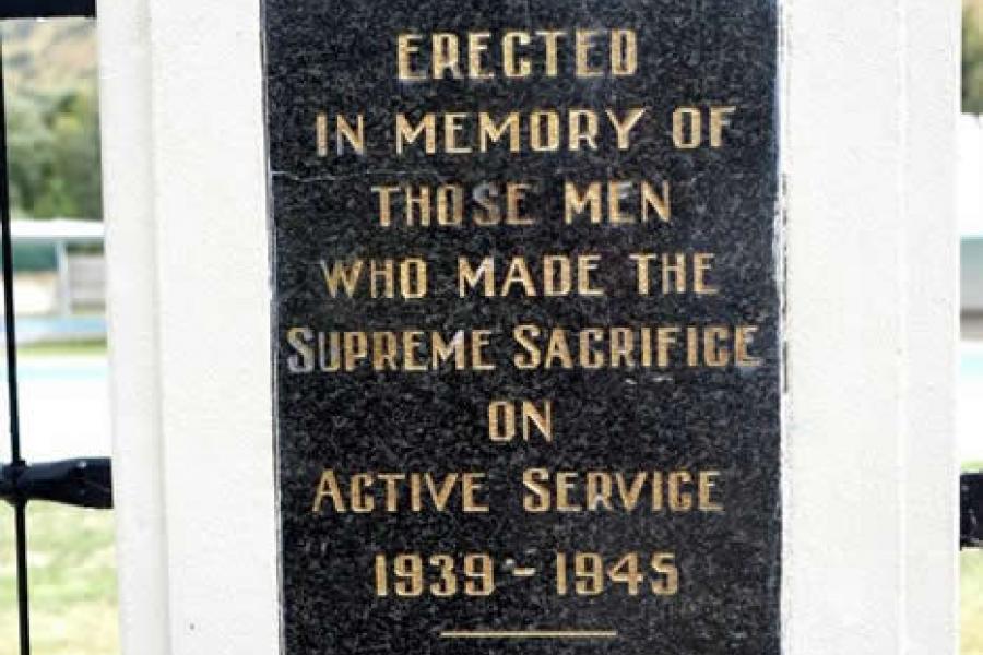 Millers Flat baths memorial