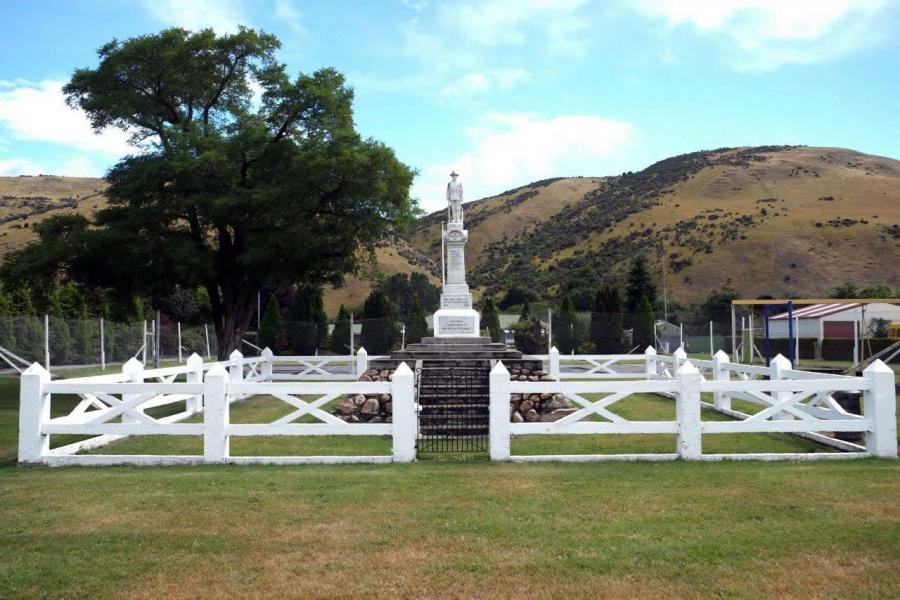 Millers Flat  memorial
