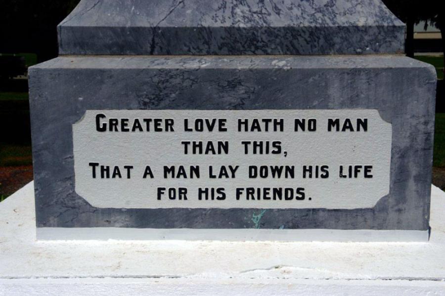 Murchison war memorial, 2010