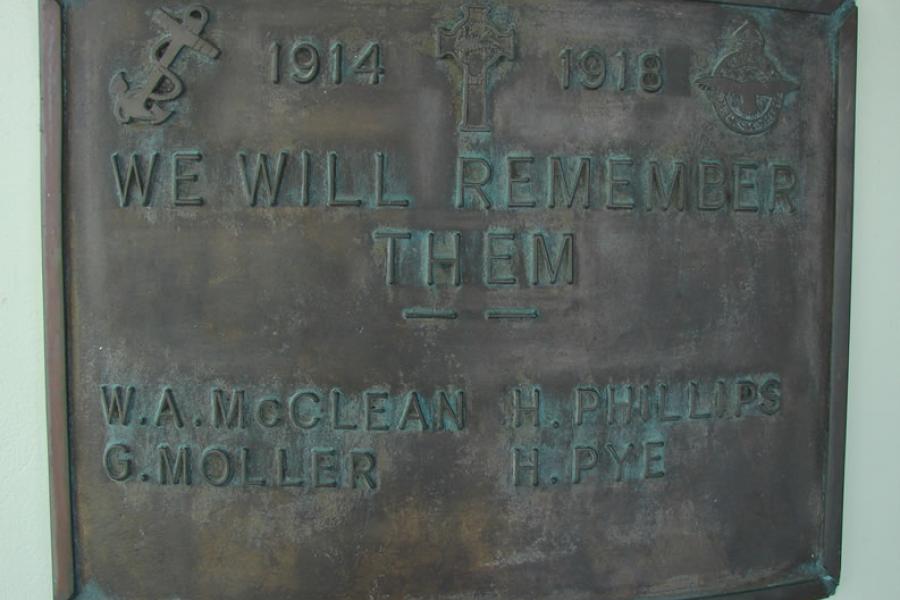 Ngatea memorials