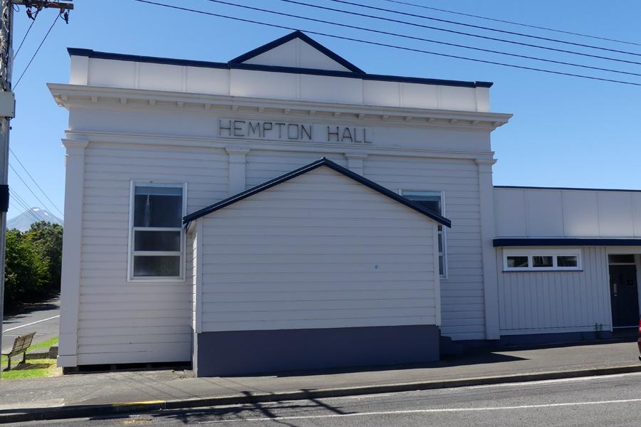 Wooden building viewed from roadside