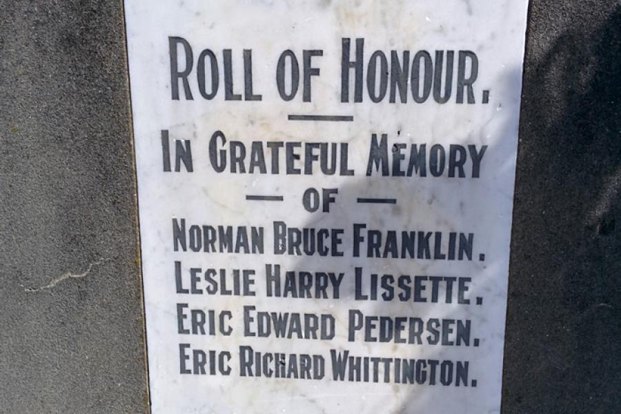 Pakowhai memorial