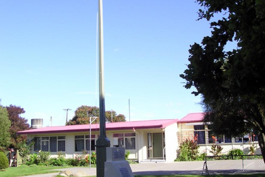 Pareora East School war memorial