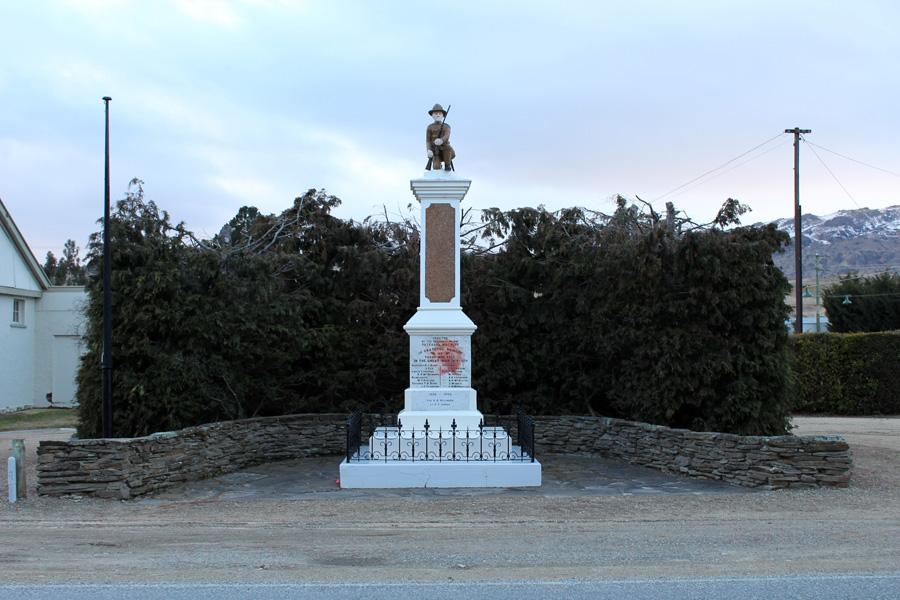 Patearoa war memorial 