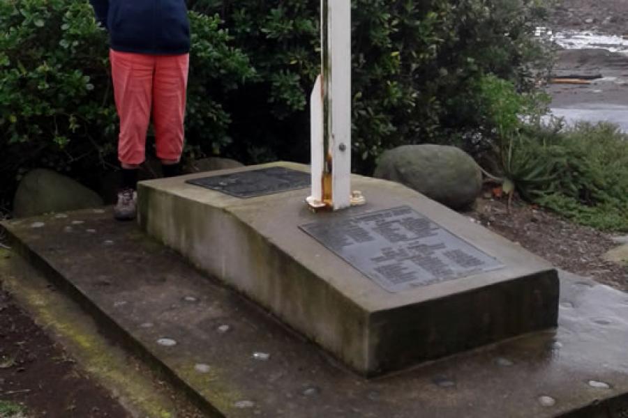Warea and Pungarehu memorial