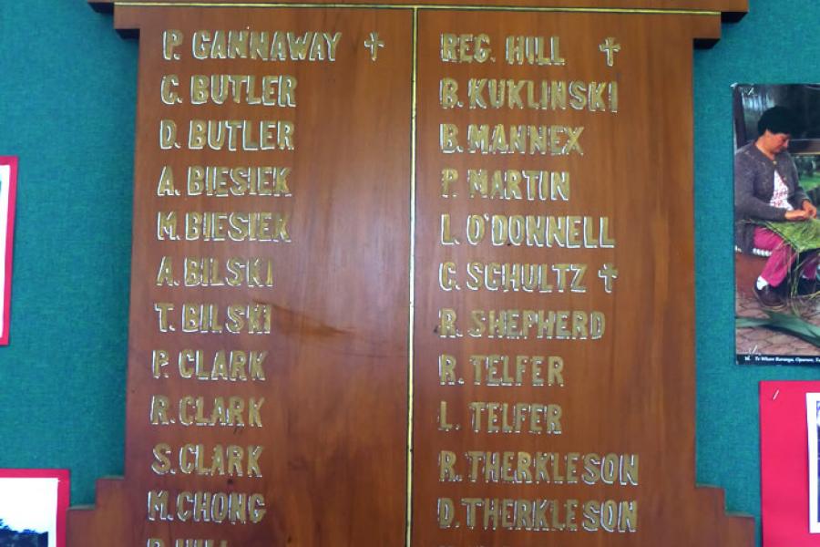 Ratapiko school memorial