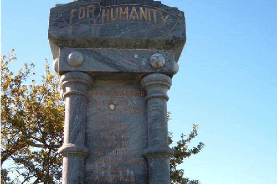 Rongotea war memorial