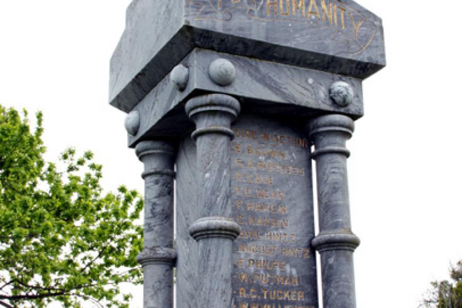 Rongotea war memorial