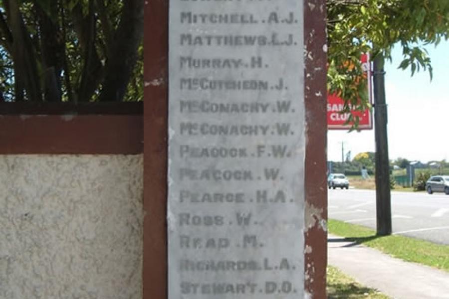 Sanson war memorial gate