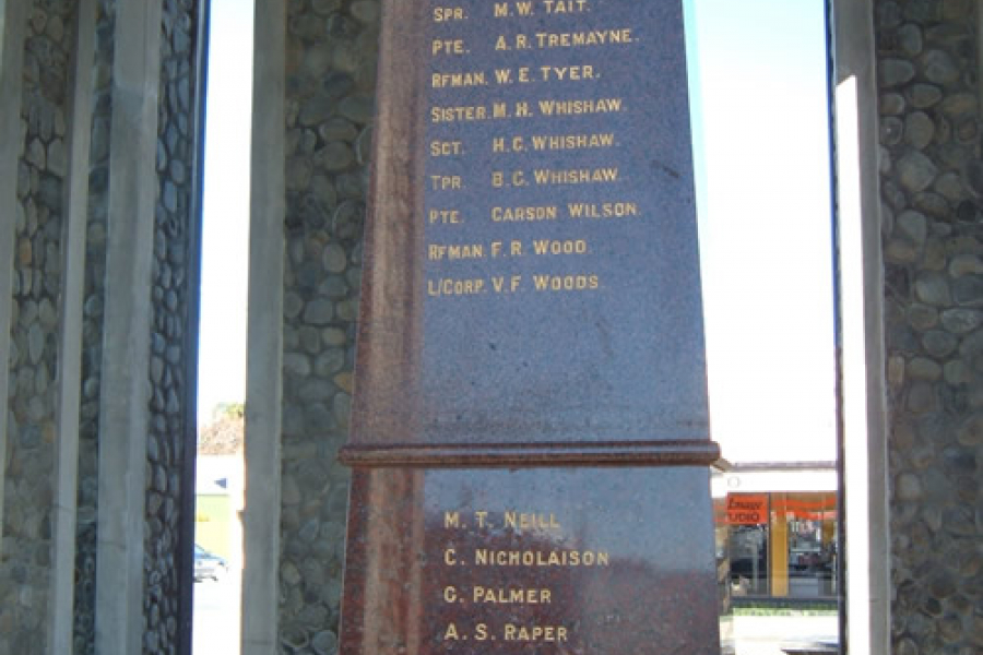 Featherston memorial names